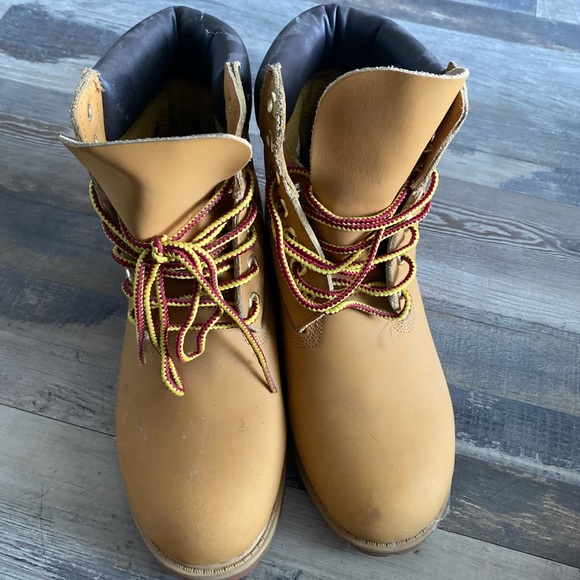 Timberlands - Picture 2 of 2